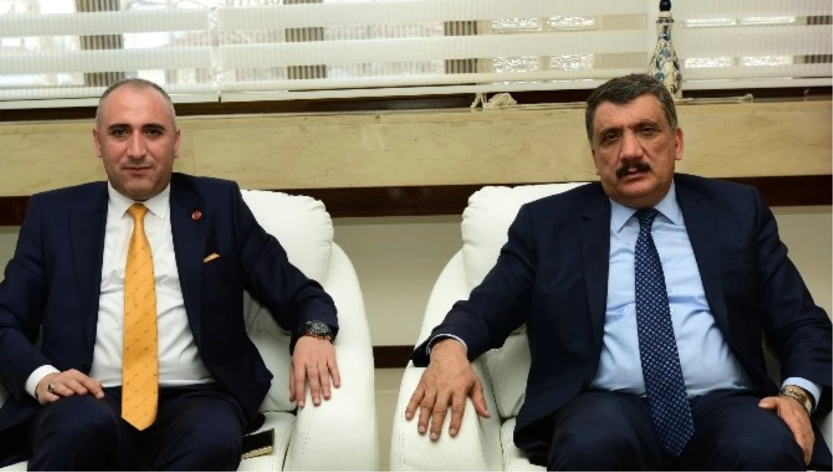 Birkonfed Genel Başkanı Ünsal, Başkan Gürkan\'ı Ziyaret Etti