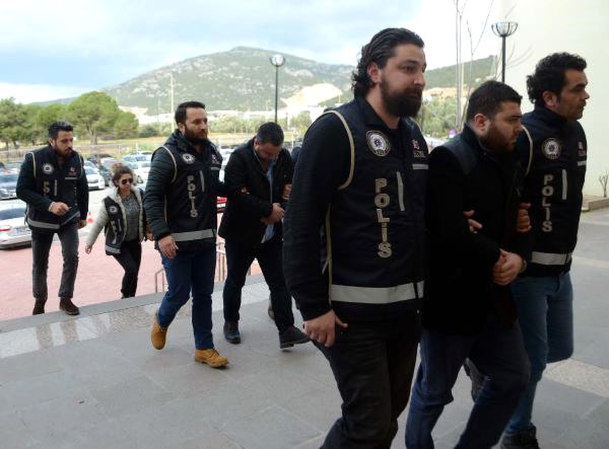 Bodrum\'da Belgede Sahtecilik İddiasına 5 Gözaltı