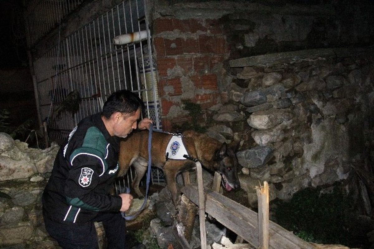 Bursa\'da Polisi\'nden Uyuşturucu ile Topyekün Seferberlik