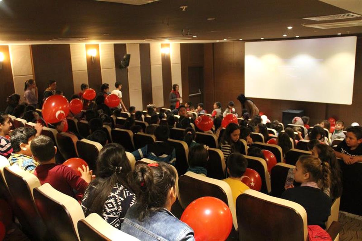 Diyarbakır\'da Sinema Günleri\'ne Yoğun İlgi