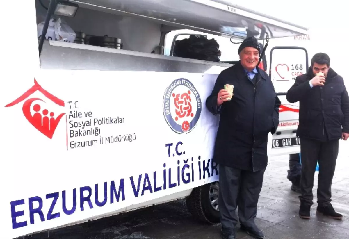 Erzurum Valiliğince Vatandaşlara Ücretsiz Çorba Dağıtılıyor