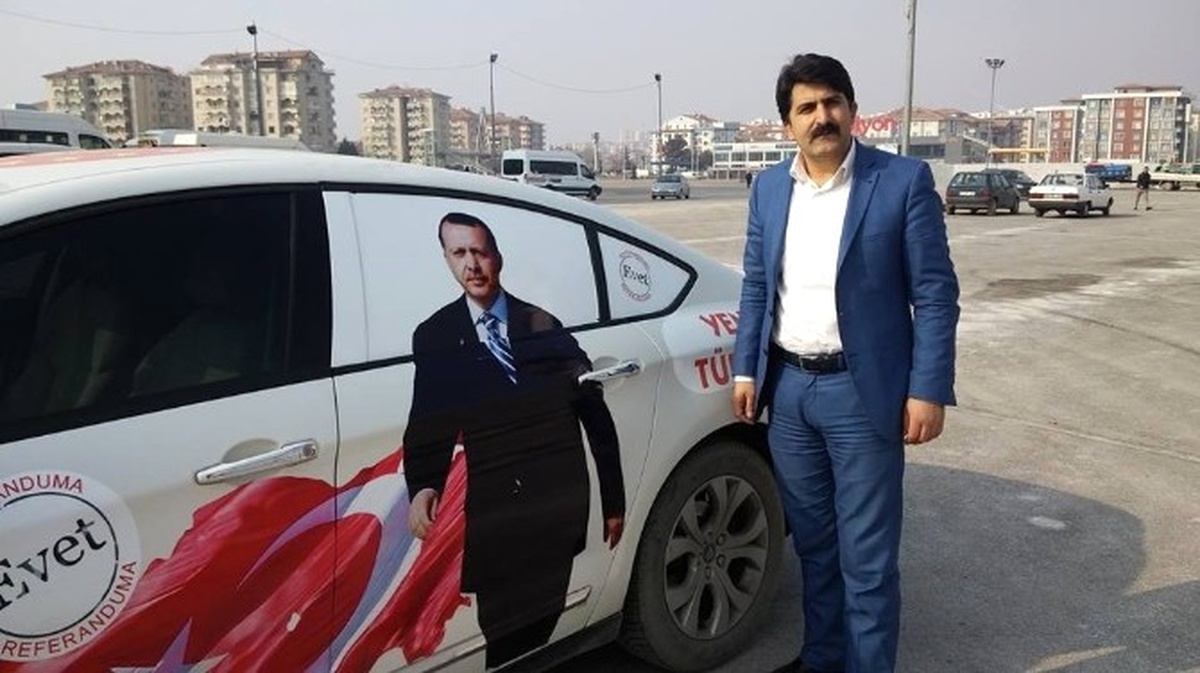 Eski DSP\'li Özavcı, Bu Kez de \'Yeni Anayasa\' İçin Yollara Düştü