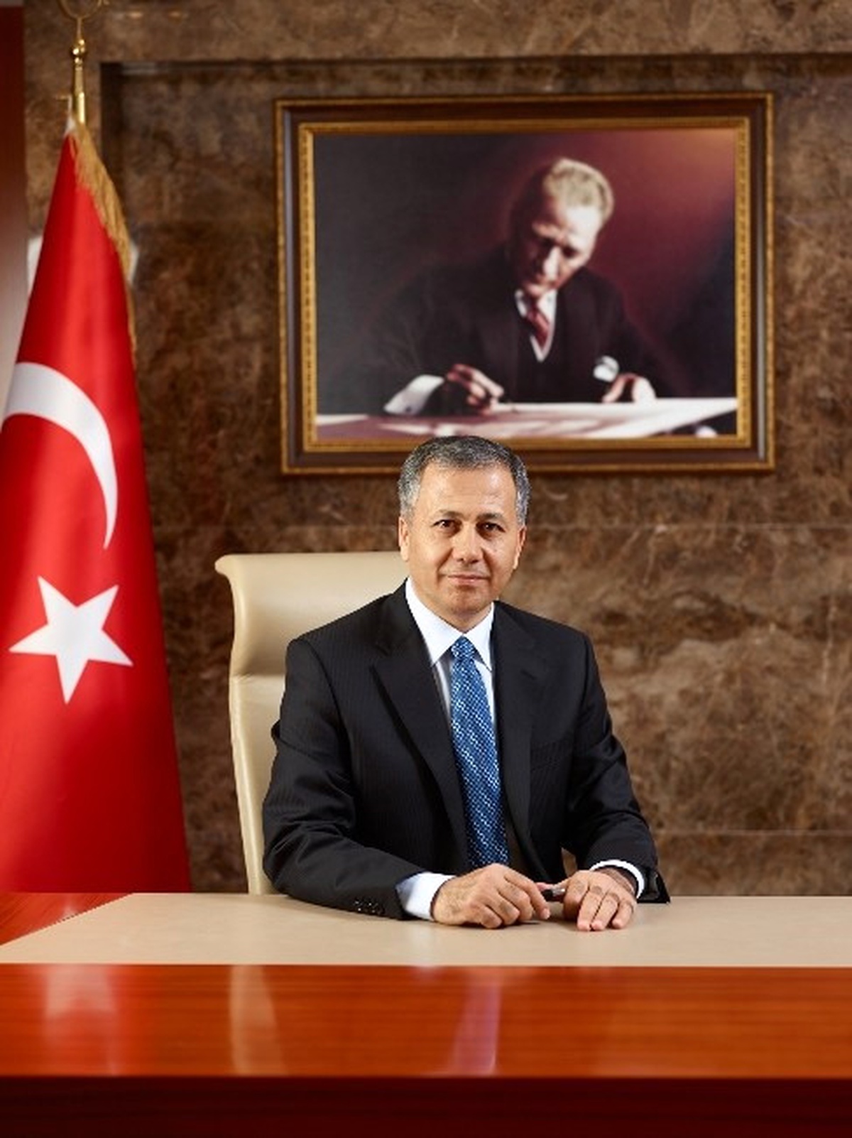 Gaziantep Valisi Ali Yerlikaya, Antep\'e \'Gazi\' Unvanının Verilişinin 96. Yıl Dönümünü Kutladı