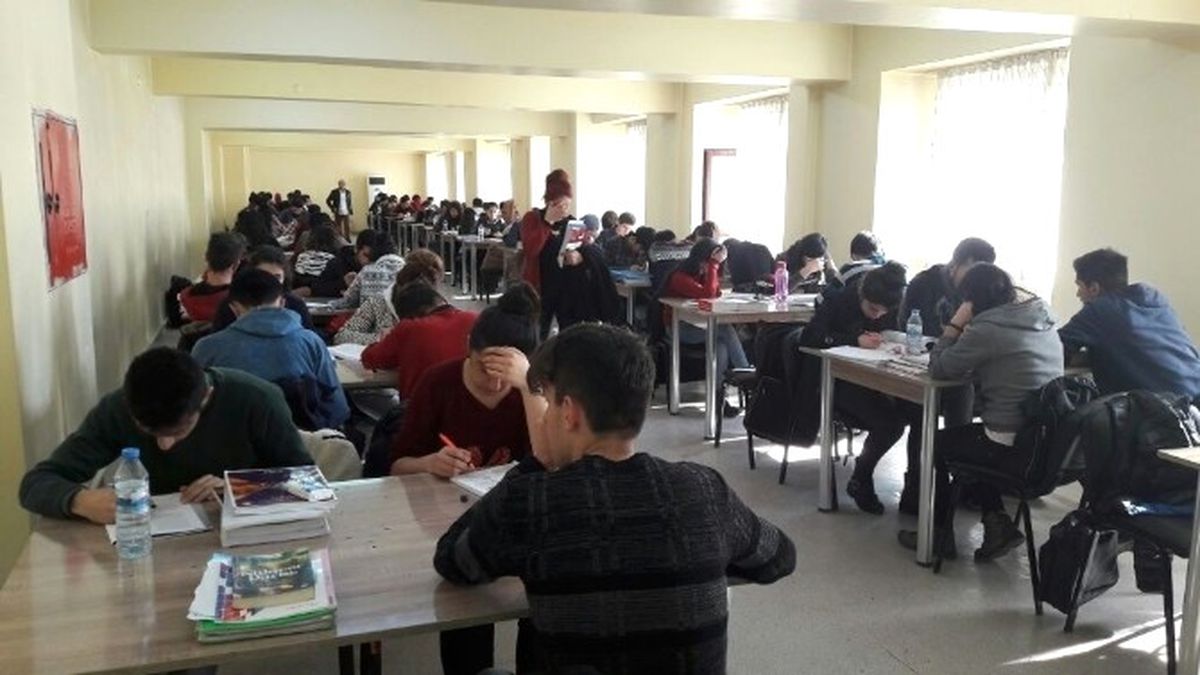 Hakkari Halk Kütüphanesine Rekor Talep