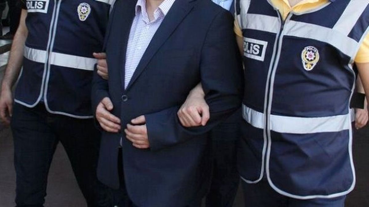 İstanbul Emniyet Müdür Yardımcısı "Uyuşturucu Ticareti"Nden Gözaltına Alındı
