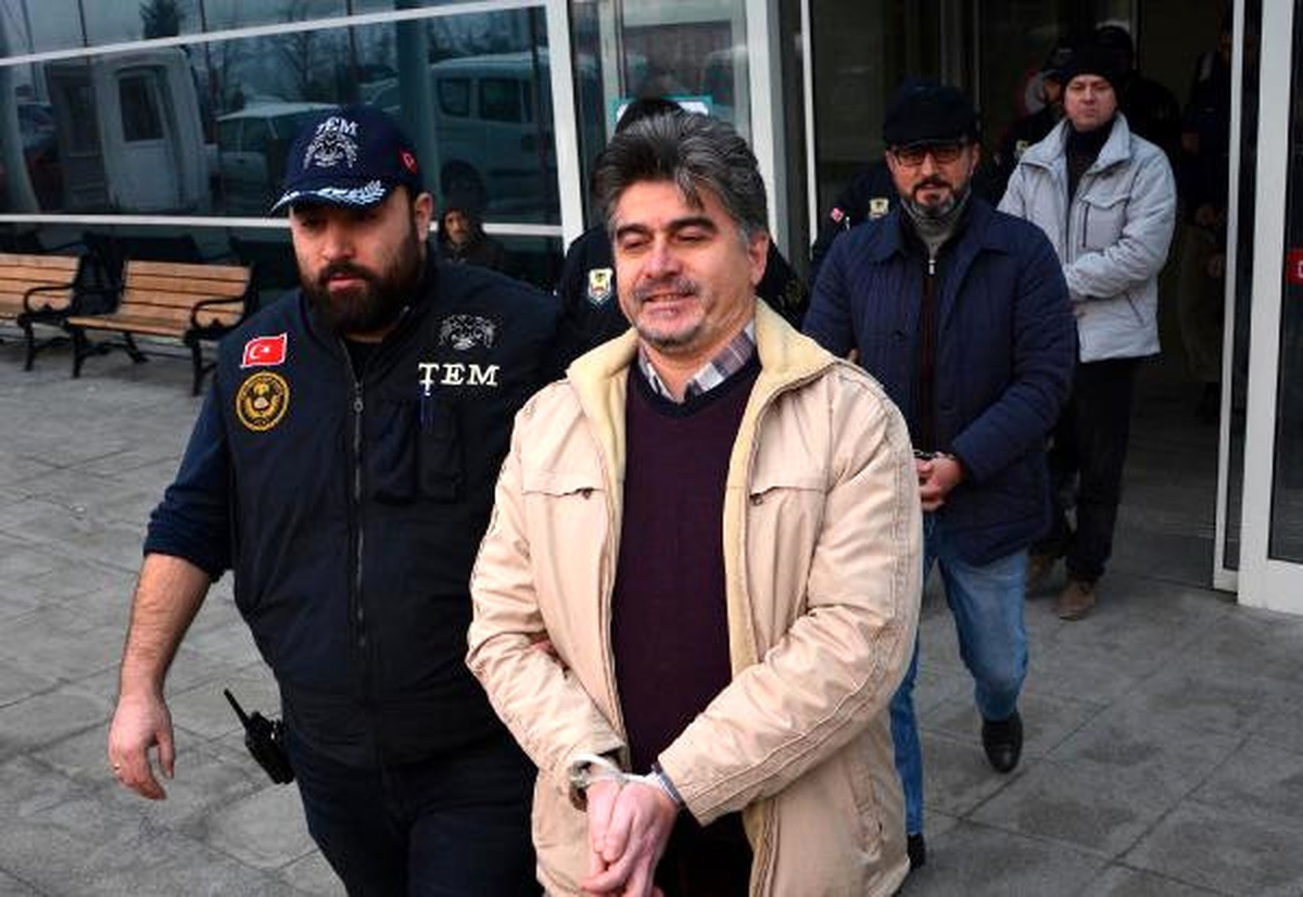 Karabük Merkezli 4 İlde Fetö\'den 10 Polise Gözaltı