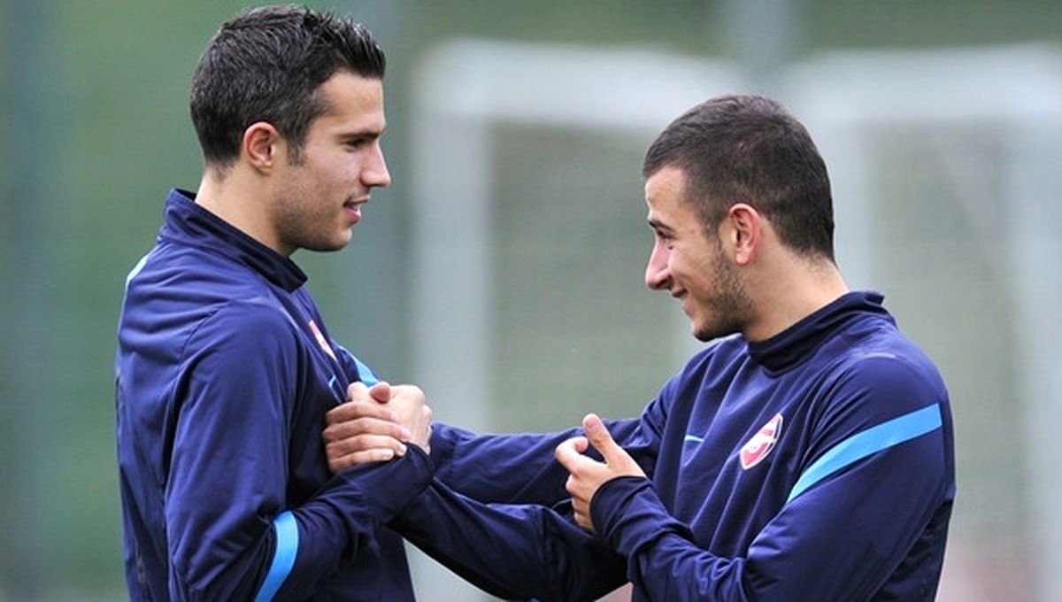 Oğuzhan, Van Persie ile Dostluğunu Bu Sözlerle Anlatmıştı