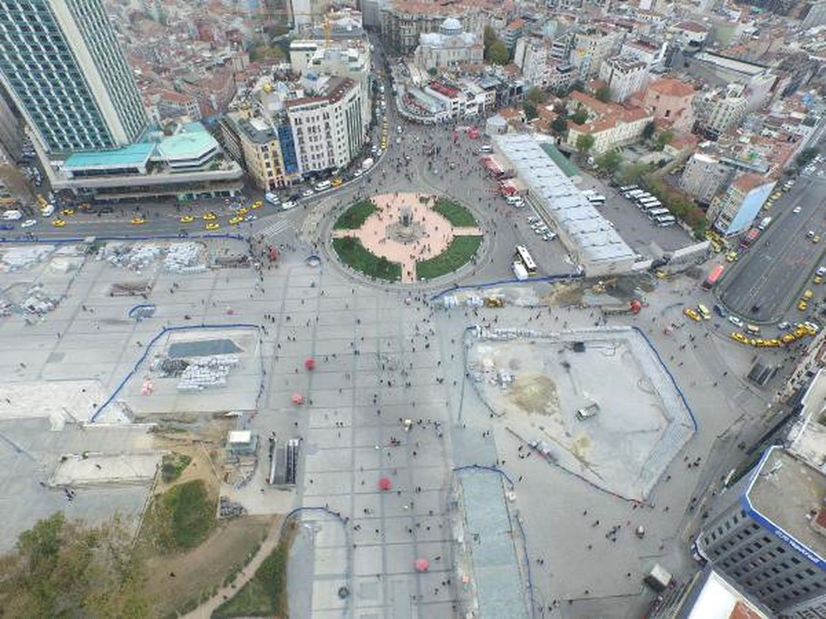 Taksim\'de Cami Yapılması Planlanan Alanın Havadan Görüntüleri