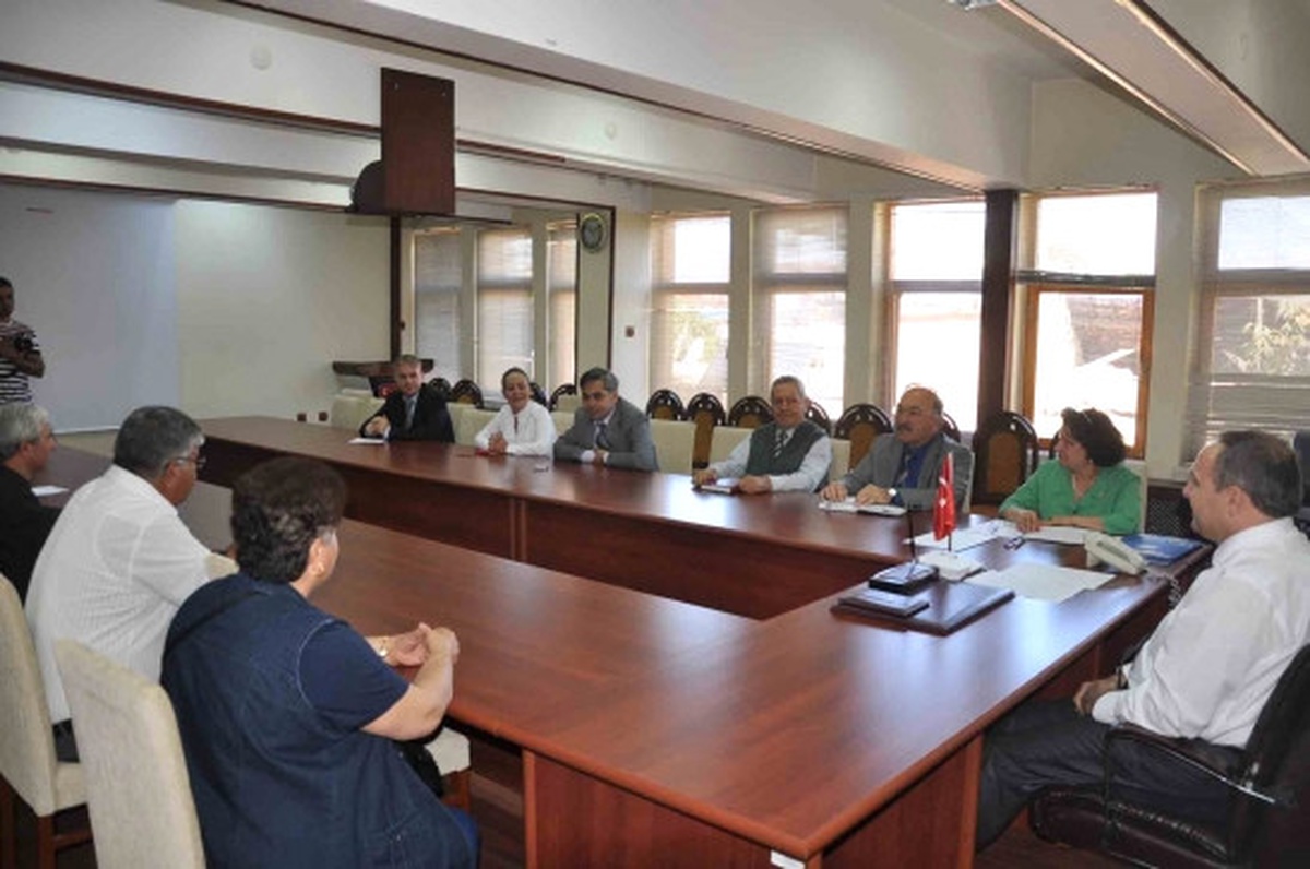 Tarsus İnsan Hakları Kurulu Toplandı