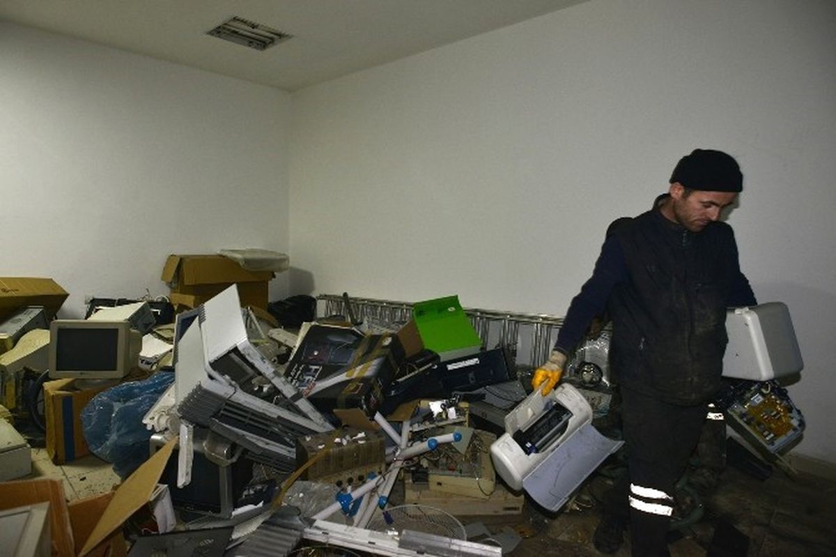 Tepebaşı Belediyesi\'nin Elektrikli ve Elektronik Atıklar Konusundaki Çalışmaları