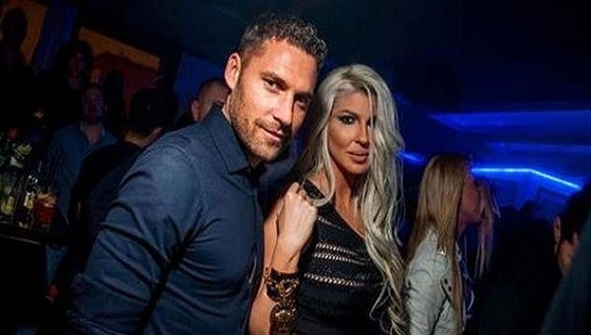 Tosic\'in Eşinin Robin Van Persie\'ye Ettiği Küfür İngiliz Basınında Yankılandı