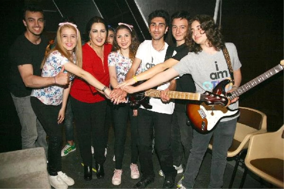 Türkiye\'nin Dört Bir Yanındaki Liseli Müzisyenlere Çağrı
