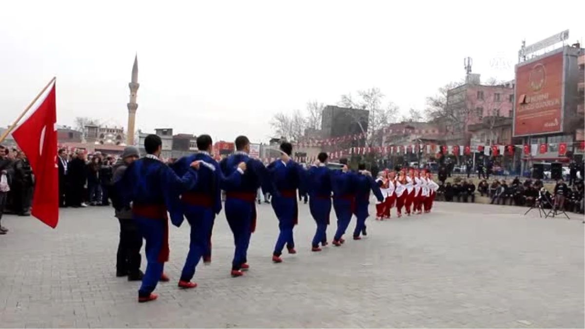 Uluslararası Halk Oyunları Gösterisi Düzenlendi