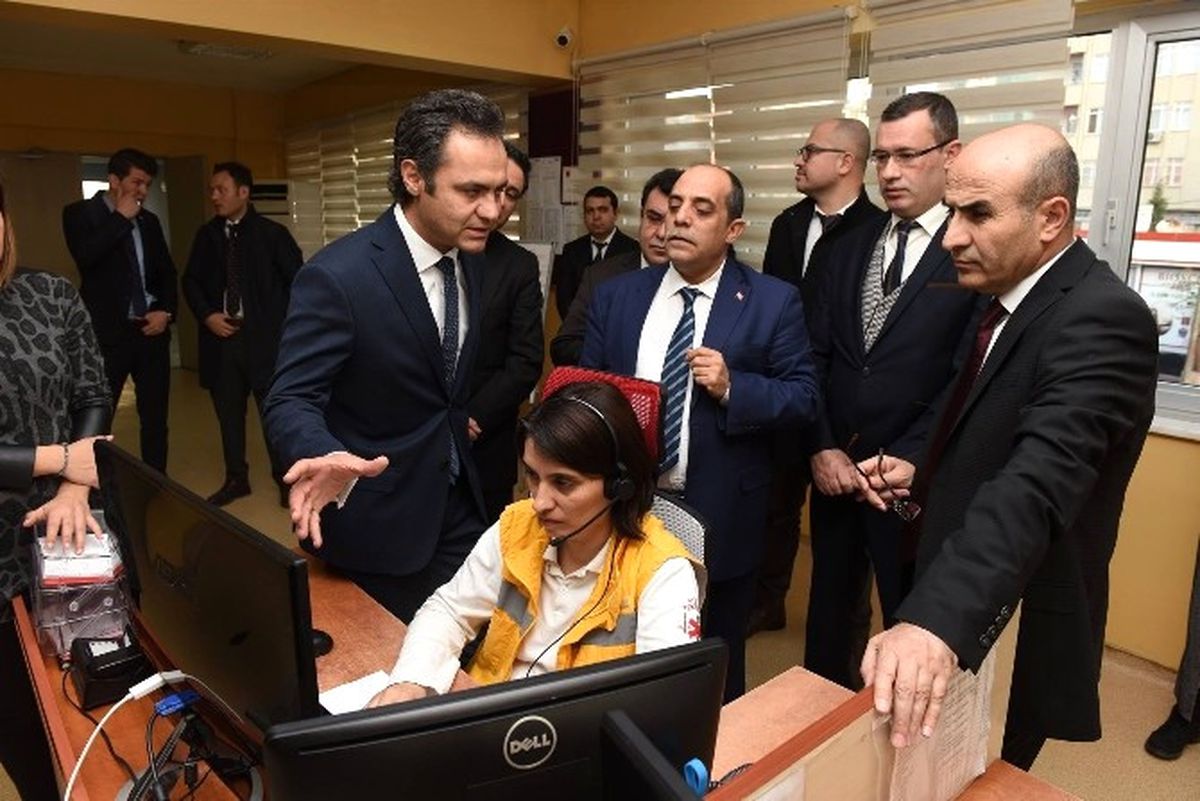 Vali Mahmut Demirtaş, 112 Acil Komuta Merkezi\'nde İncelemelerde Bulundu