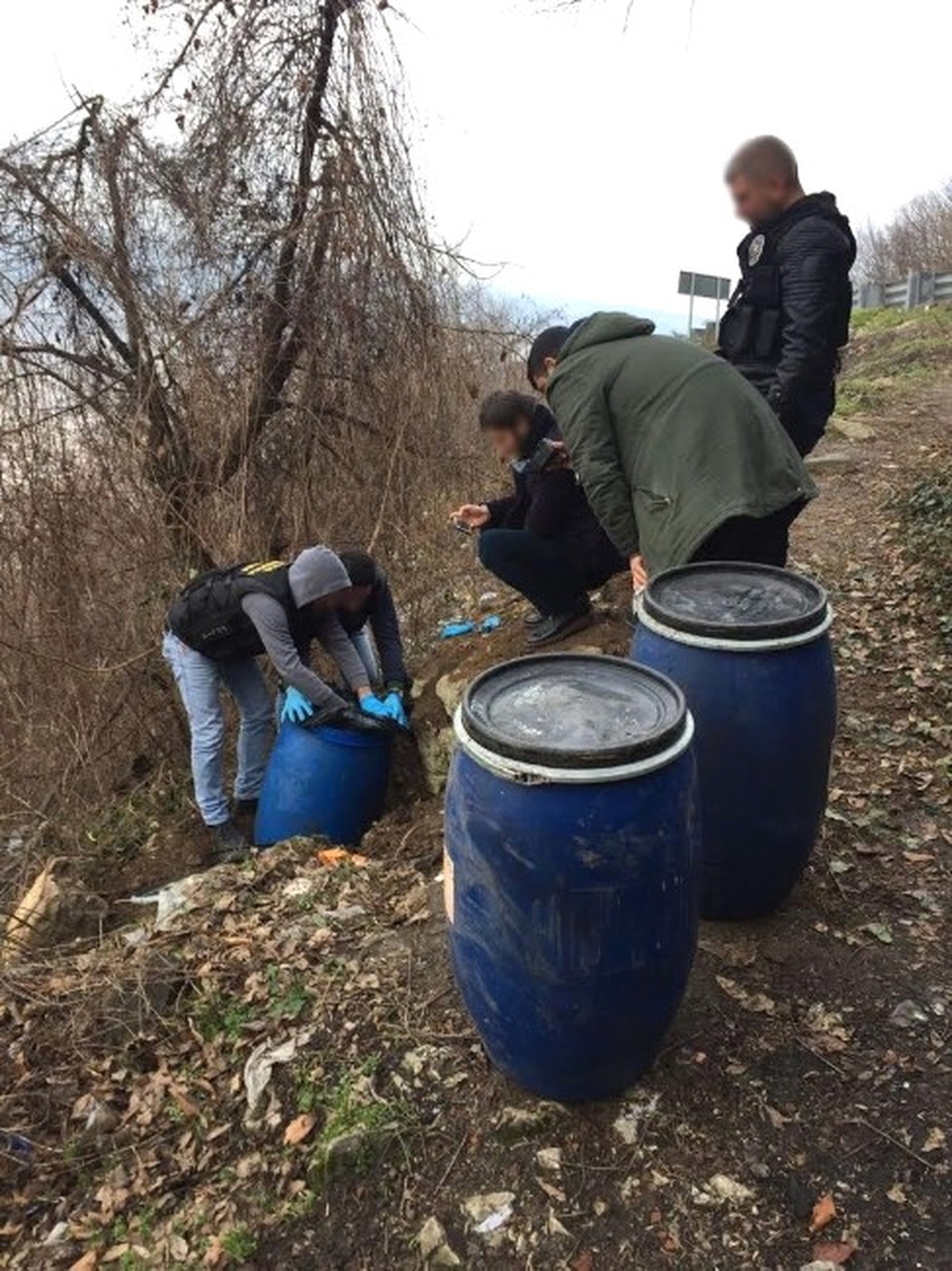 Varillerle Toprağa Gömülü 99 Kilo 600 Gram Esrar Bulundu