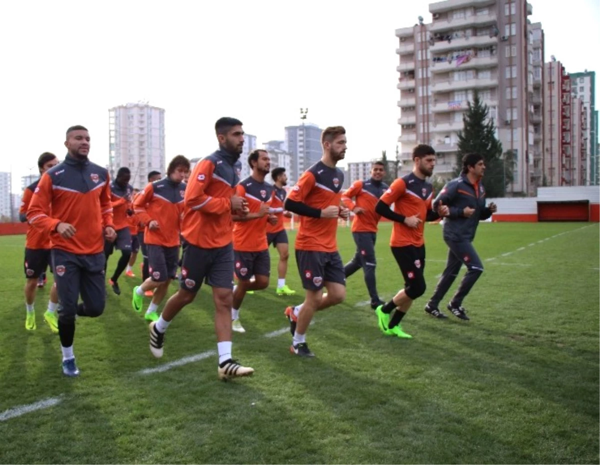 Adanaspor\'da Gaziantepspor Hazırlıkları Sürüyor