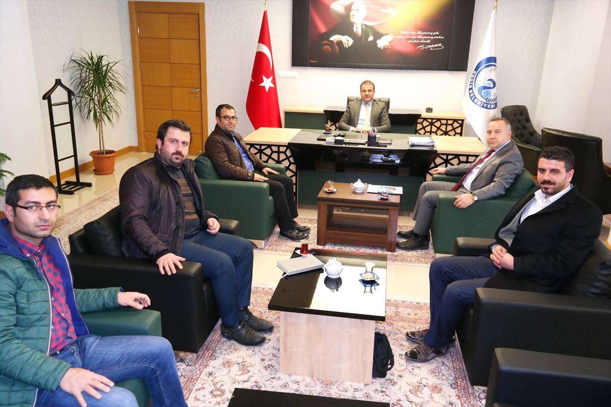 Aktivistlerin Kaymakam Yaşar\'ı Ziyareti