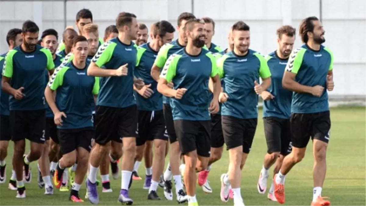 Atiker Konyaspor\'da Antalyaspor Maçı Hazırlıkları