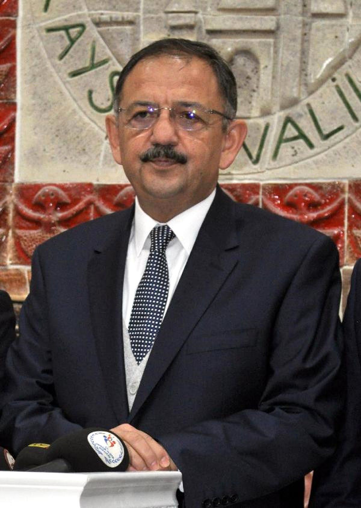 Bakan Özhaseki, "Şom Ağızlılık Değil, Deprem Gerçeğini Bilerek Hareket Edelim"