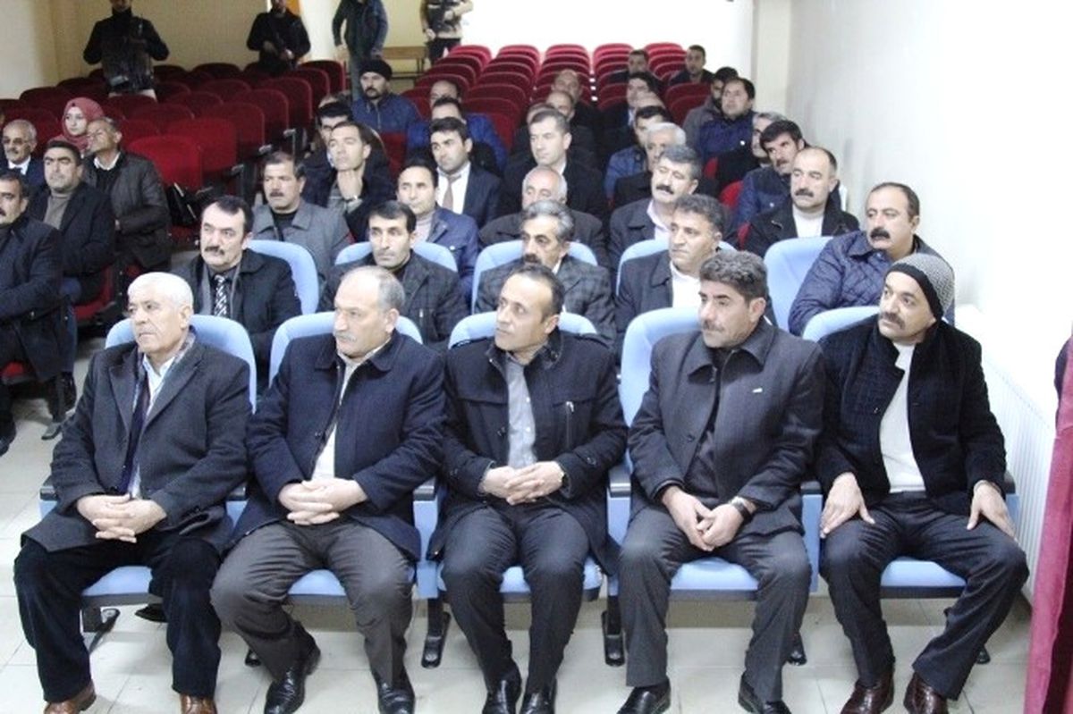 Başkan Vekili Öztürk Muhtarlarla Bir Araya Geldi