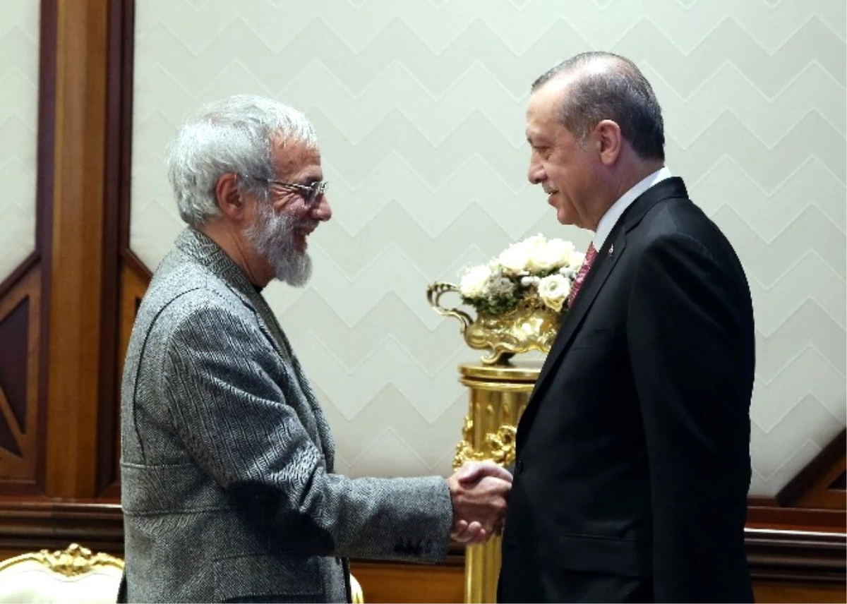 Cumhurbaşkanı Erdoğan, Yusuf İslam\'ı Kabul Etti