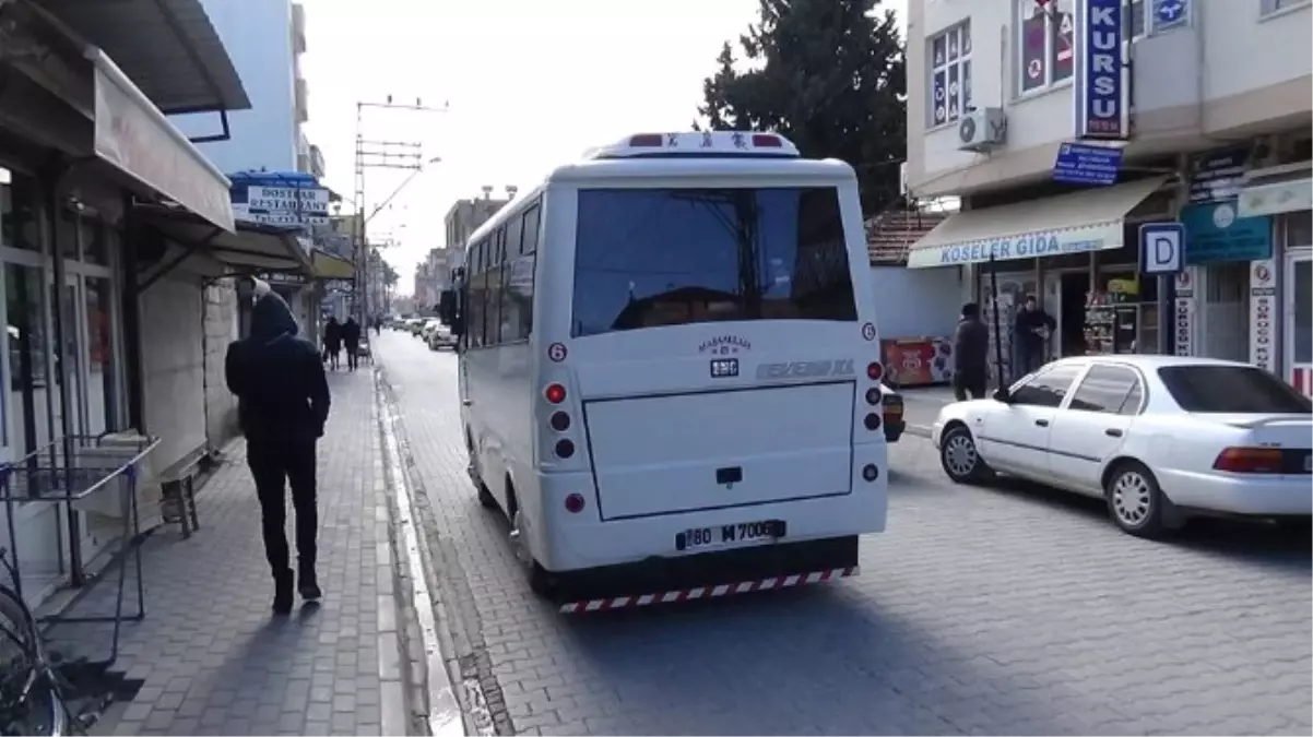 Aracında Rahatsızlanan Yolcuyu Hastaneye Yetiştirdi