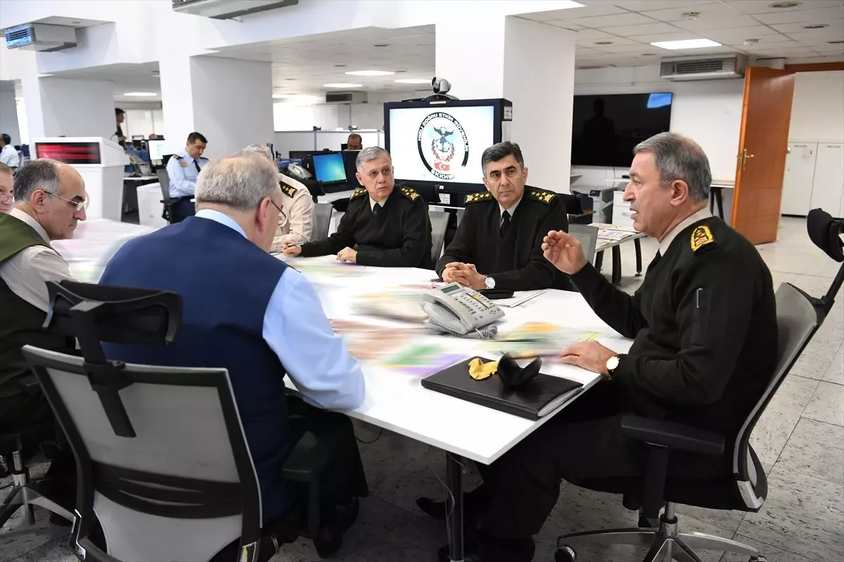 Genelkurmay\'da Işıkların Sönmediği Gecenin Fotoğrafları Ortaya Çıktı