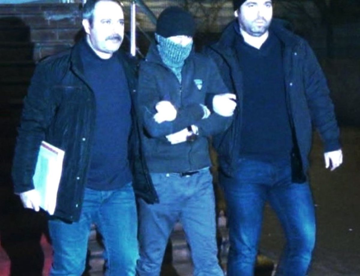 Hırsızlar Polisin Dikkati Sayesinde Yakalandı
