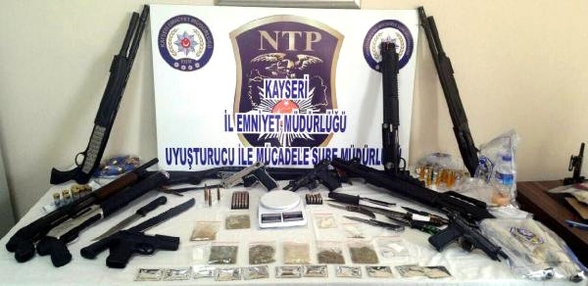 Kayseri\'de 250 Polisle Uyuşturucu Operasyonu: 27 Gözaltı (2)