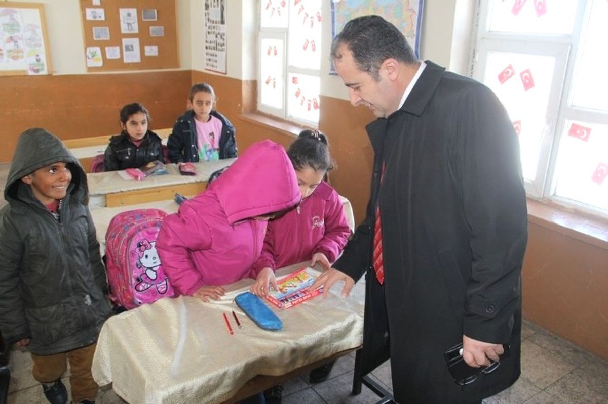 Milli Eğitim Müdürü Samsa\'dan Okul Ziyareti