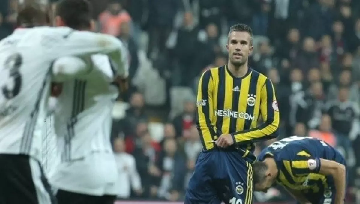 Robin Van Persie\'nin Olay Hareketinin Yeni Görüntüleri (İzle)