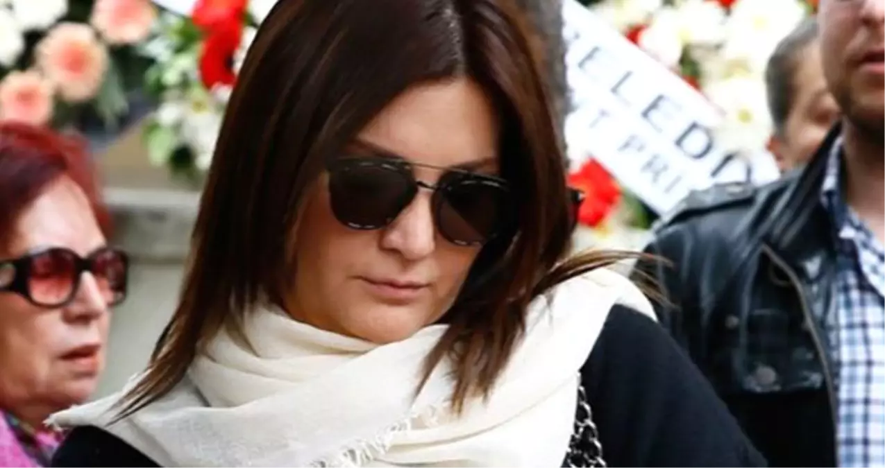 Sibel Can Instagram Paylaşımıyla Müzeyyen Senar\'ı Andı