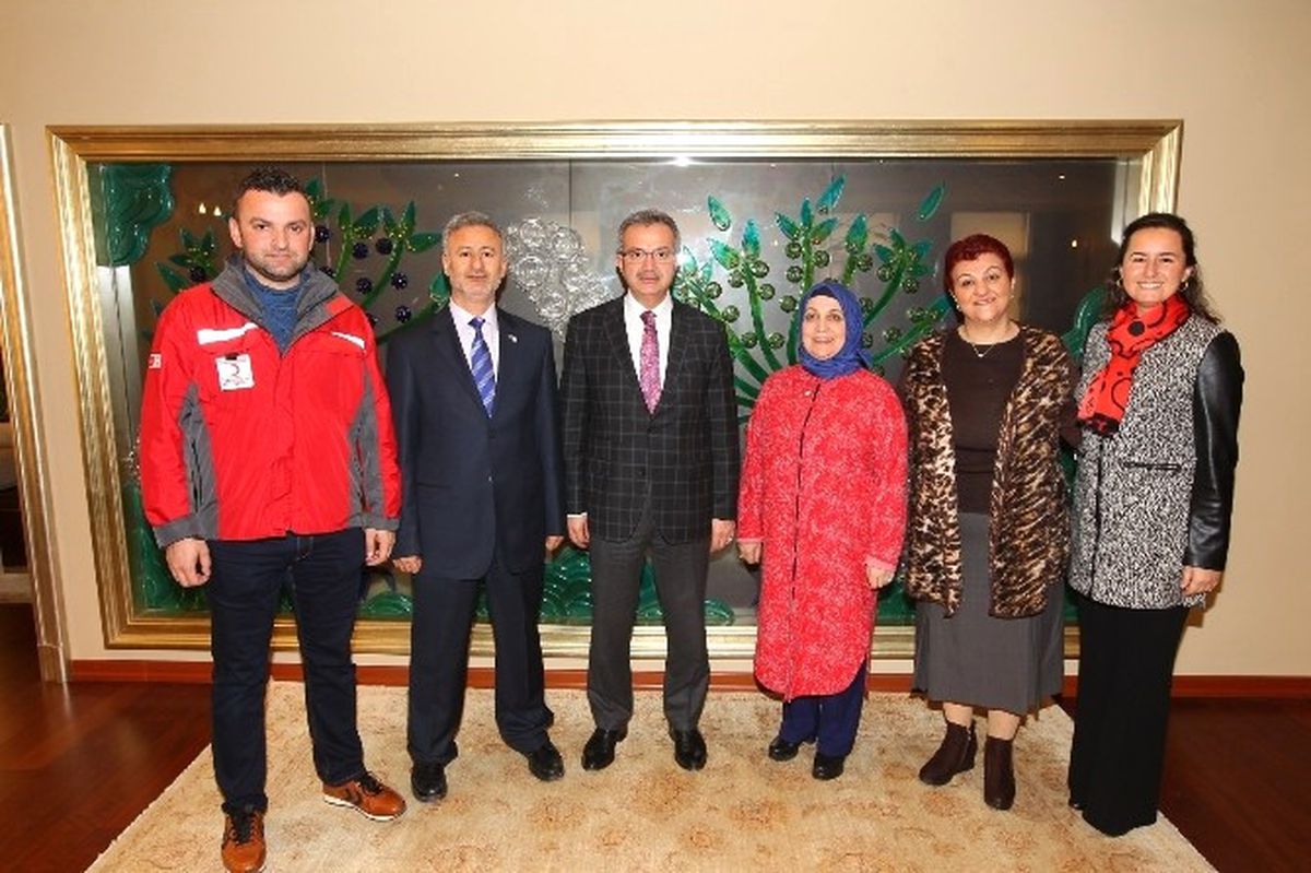 Türk Kızılayı\'ndan Başkan Köşker\'e Ziyaret