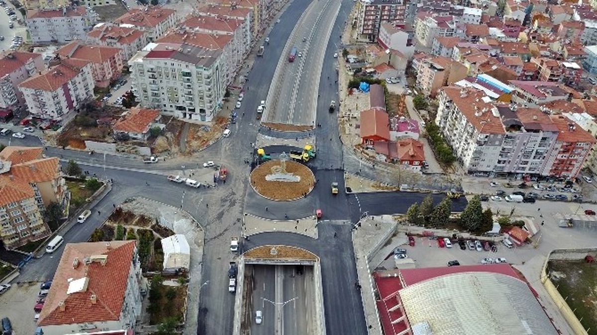 Uşak\'taki Stadyum Battı Çıktı Cuma Günü Açılıyor