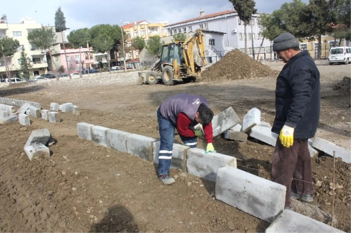 Yeni Sağlık Merkezinin Çevre Düzenlemesi Yapılıyor