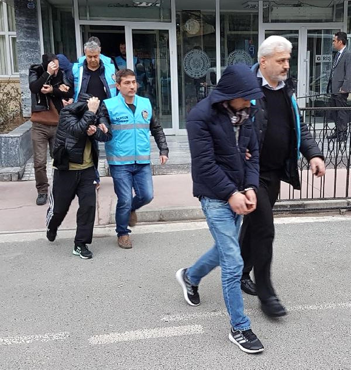 3 İlden 40 Hırsızlık Şüphelisi 16 Kişilik Çete Çökertildi