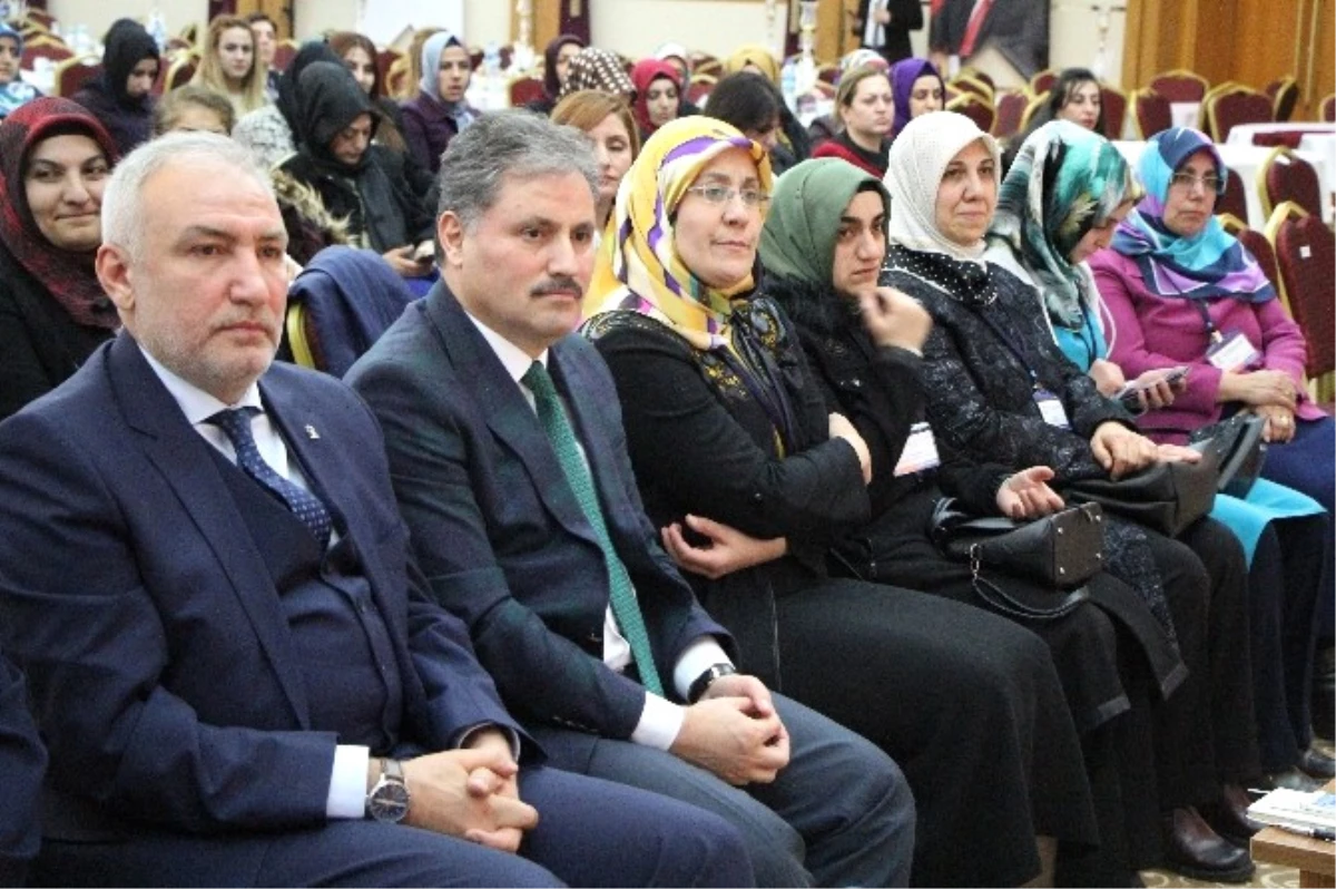 AK Parti Kadın Kolları Bölge Eğitim Toplantısı Malatya\'da Gerçekleştirildi