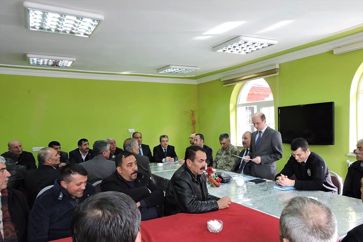 Akıncılar Kaymakamı Karagöz, Muhtarlarla Bir Araya Geldi