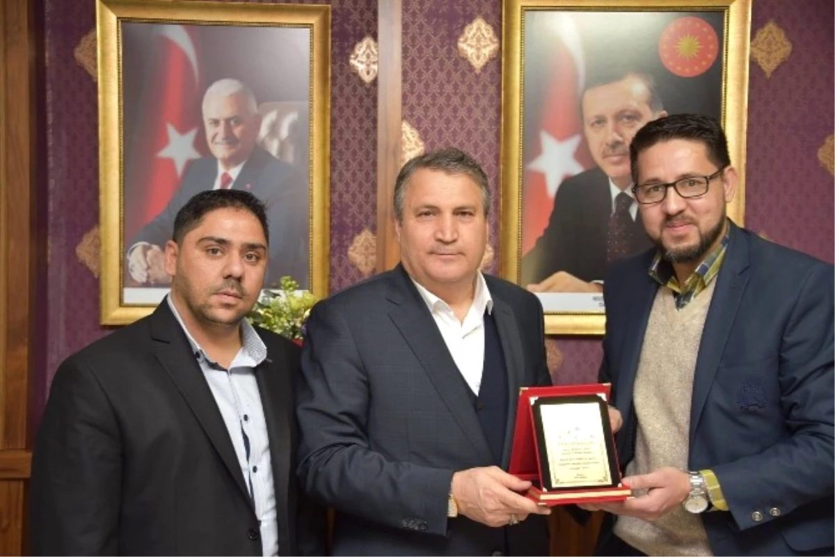 Ayn-ı Ali Spor Kulübünden Başkan Çerçi\'ye Plaket