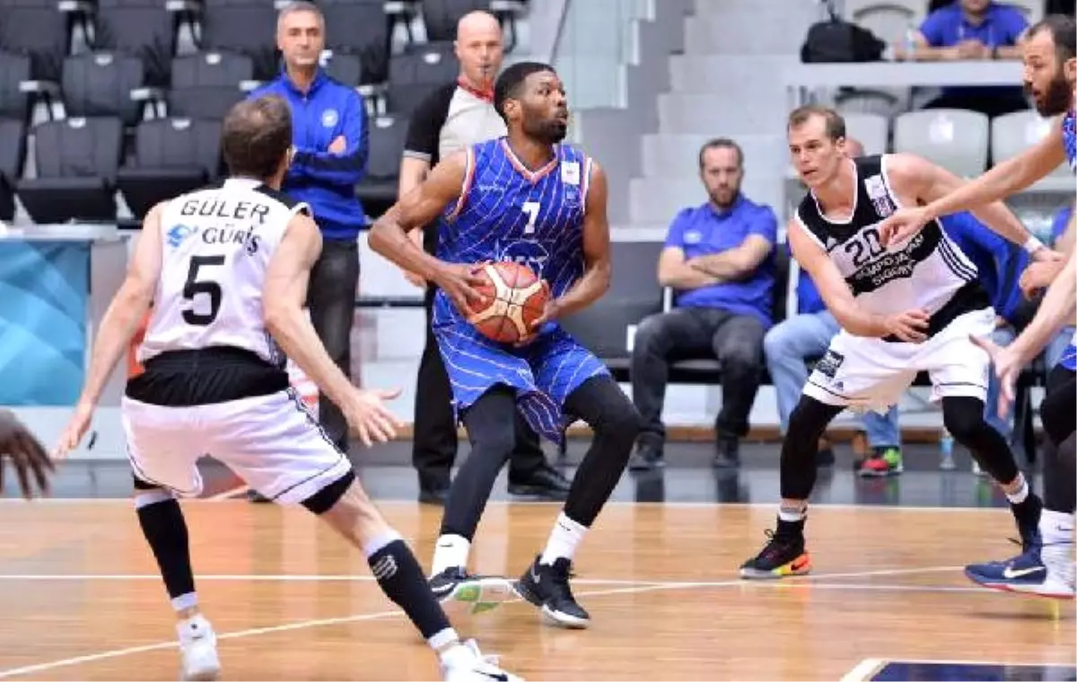 Balıkesir Best\'ten Anadolu Efes Provası