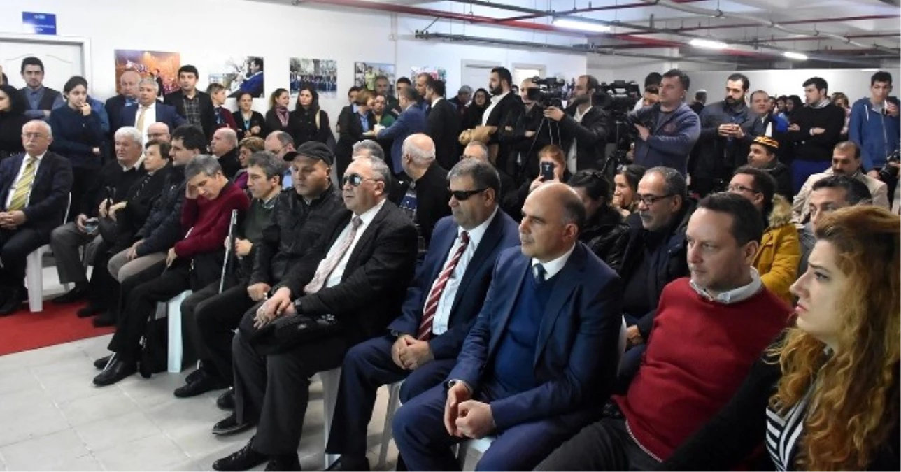 Beşiktaş Belediyesi, Görme Engellilere İçin Kitap Seslendirme Stüdyosu Açtı