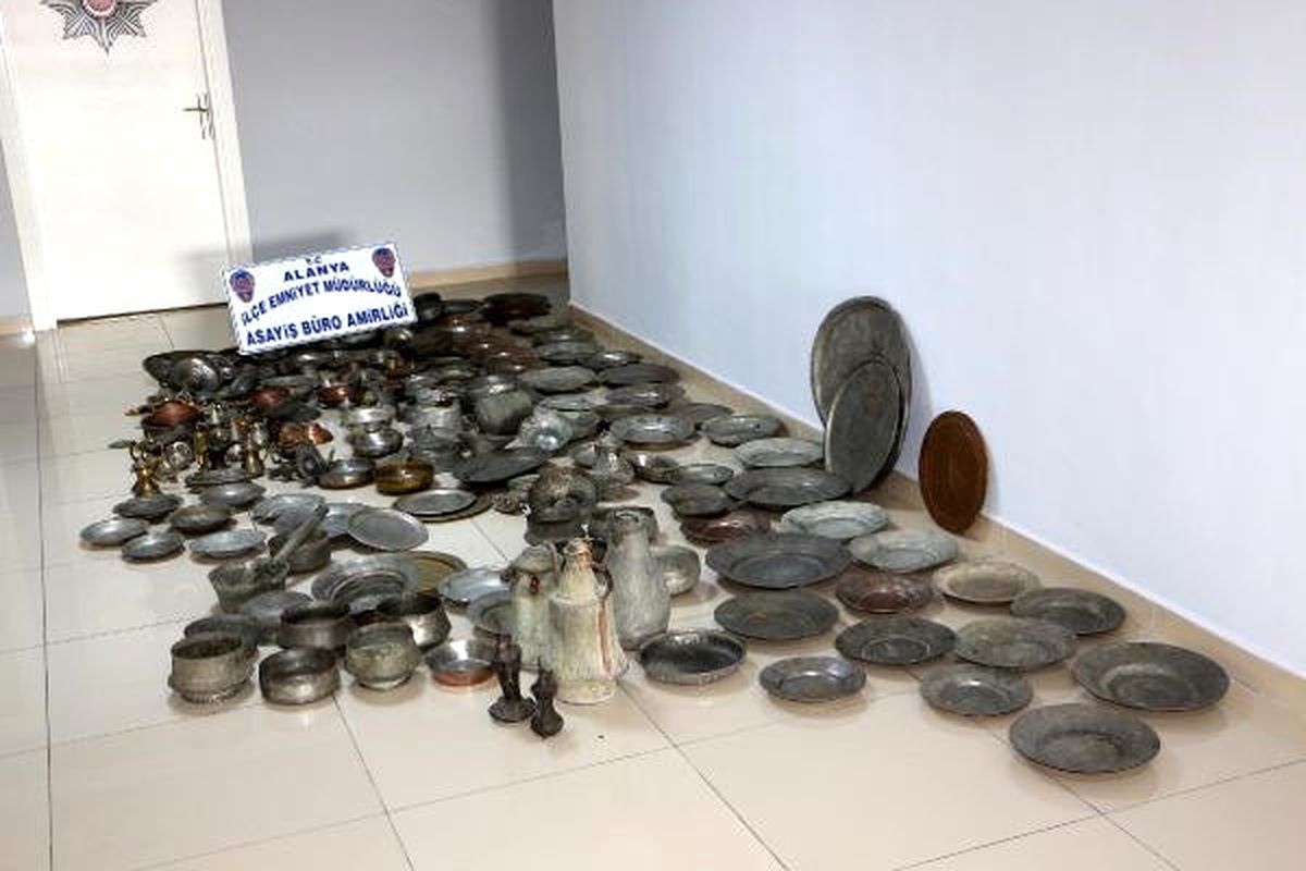 Çaldığı 50 Bin Liralık Antikaları 920 Liraya Satmış