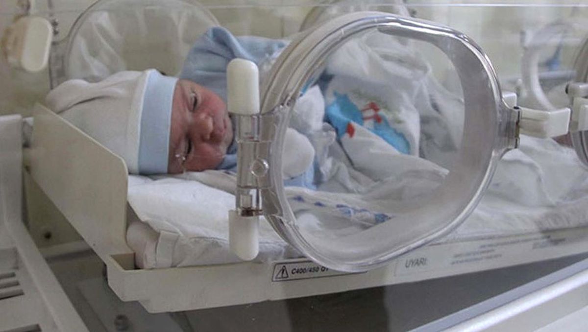 Cami Avlusuna 2 Günlük Bebek Bırakılması