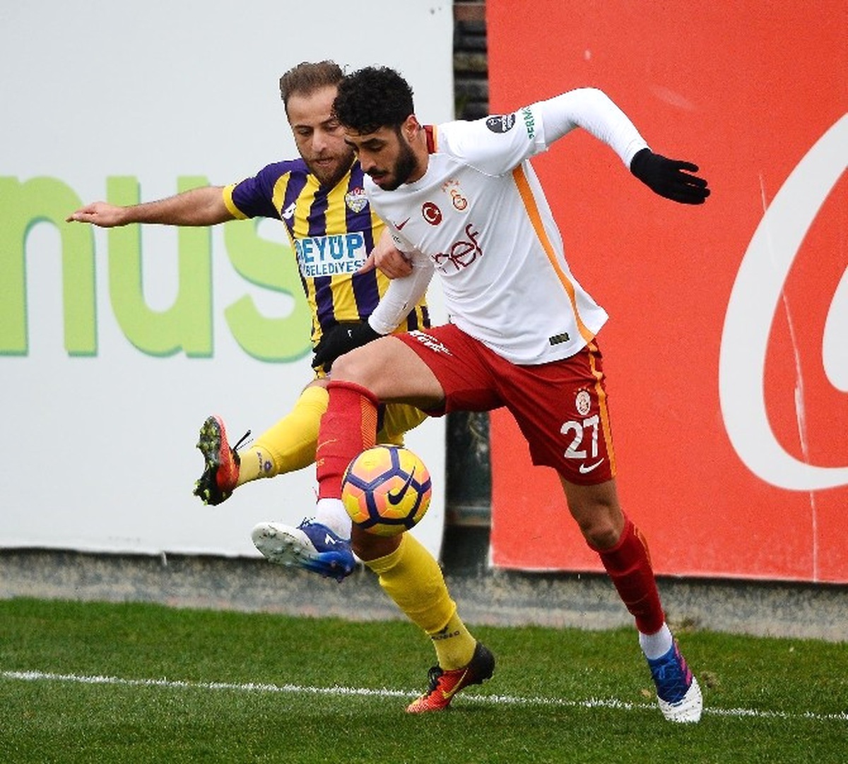 Galatasaray, Hazırlık Maçında Eyüpspor\'u 4-0 Yendi