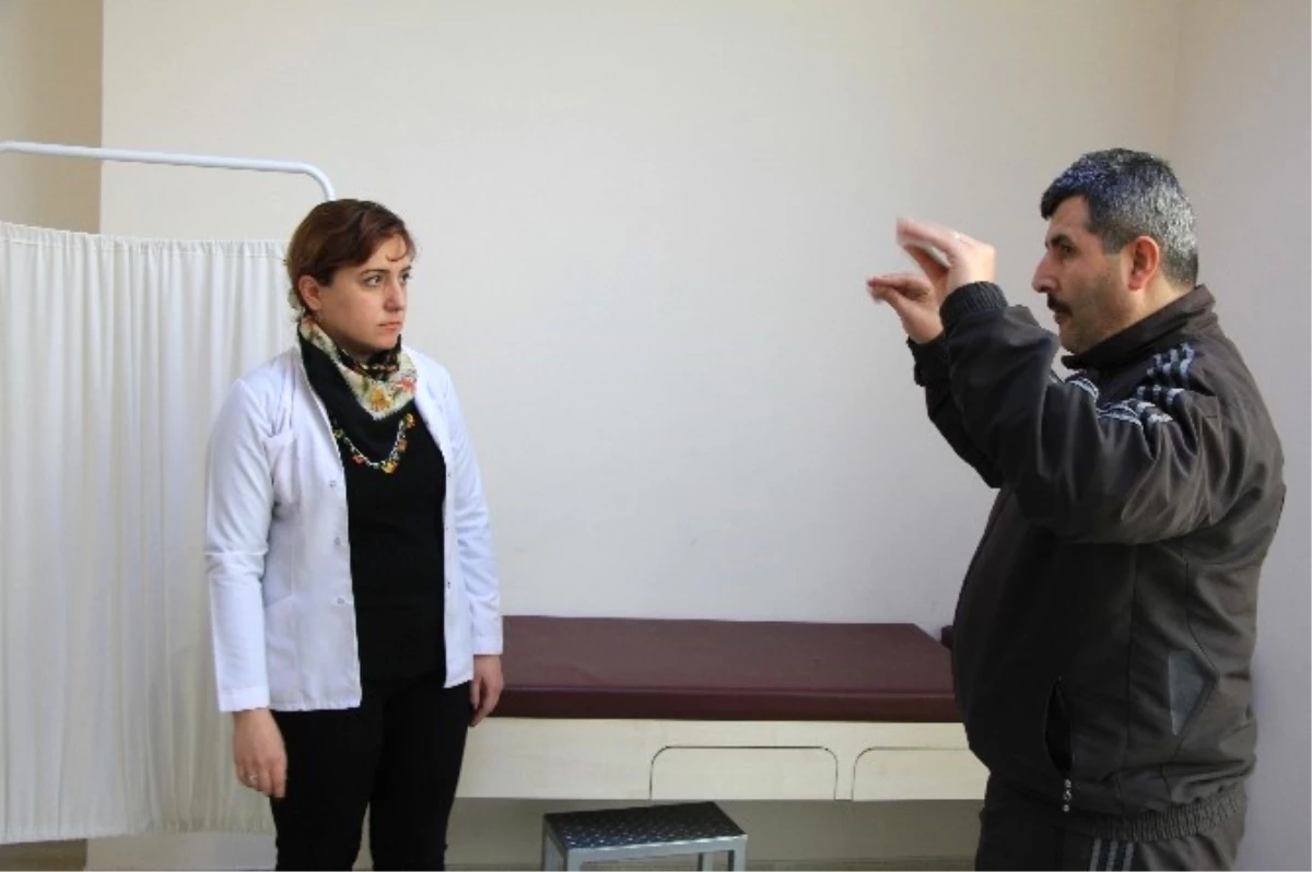 İranlı Doktor Malatya\'daki Parkinson Hastalarının Umudu Oldu