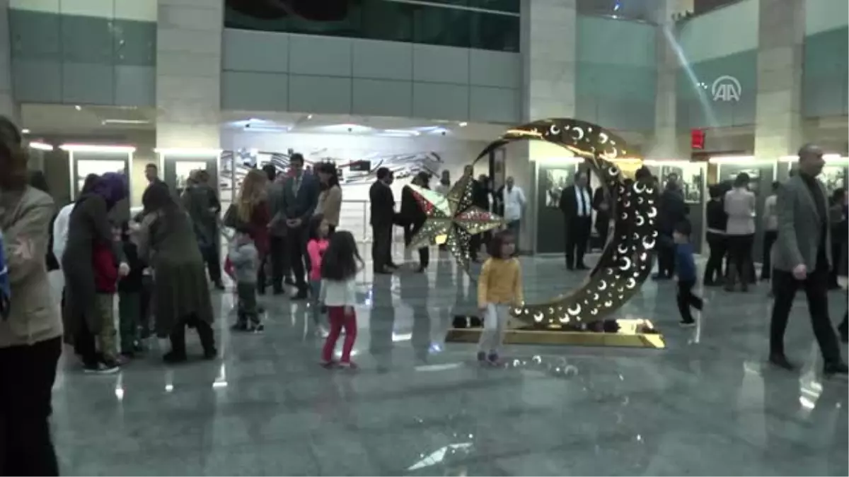 Istanbul Bölge Idare Mahkemesinde Ara Güler Fotoğraf Sergisi Açıldı