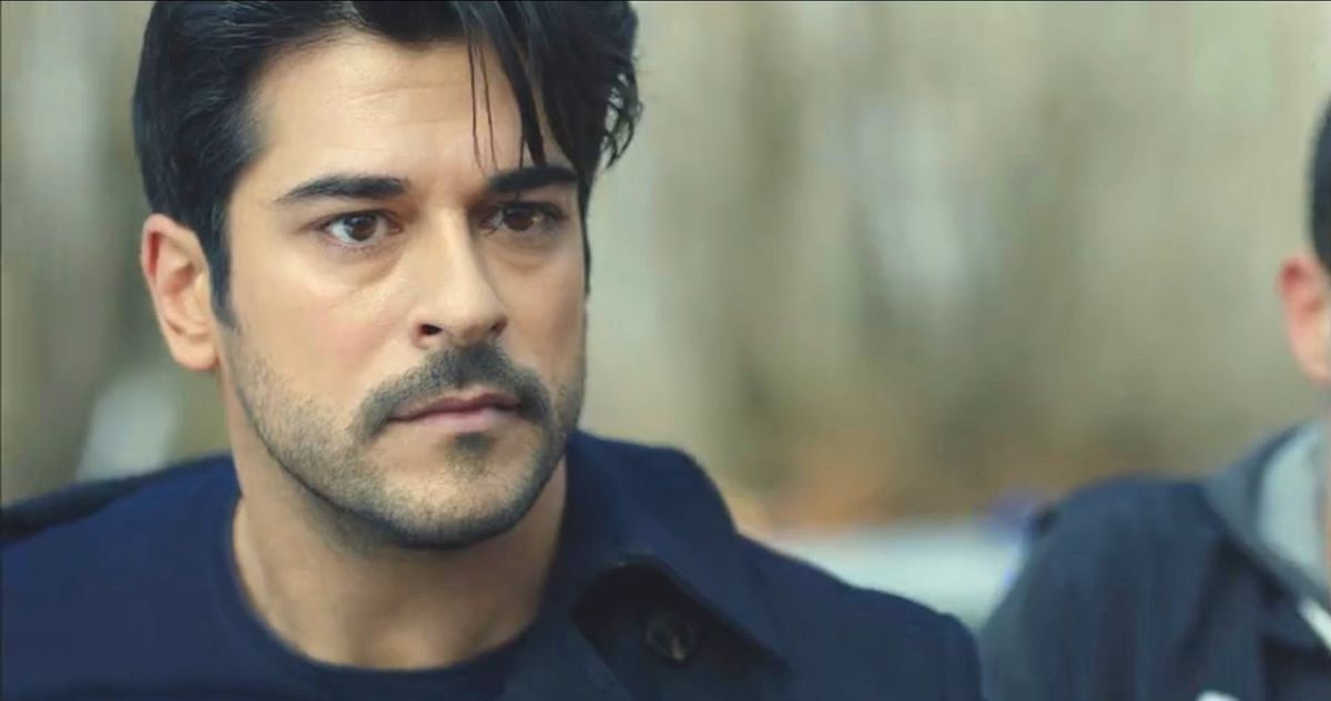 'Kara Sevda' Dizisinde Dikkat Çeken Referandum Mesajı