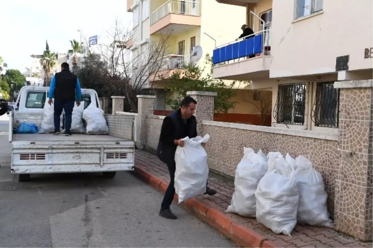 Konyaaltı Belediyesinden İhtiyaç Sahiplerine Doğal Yakıt