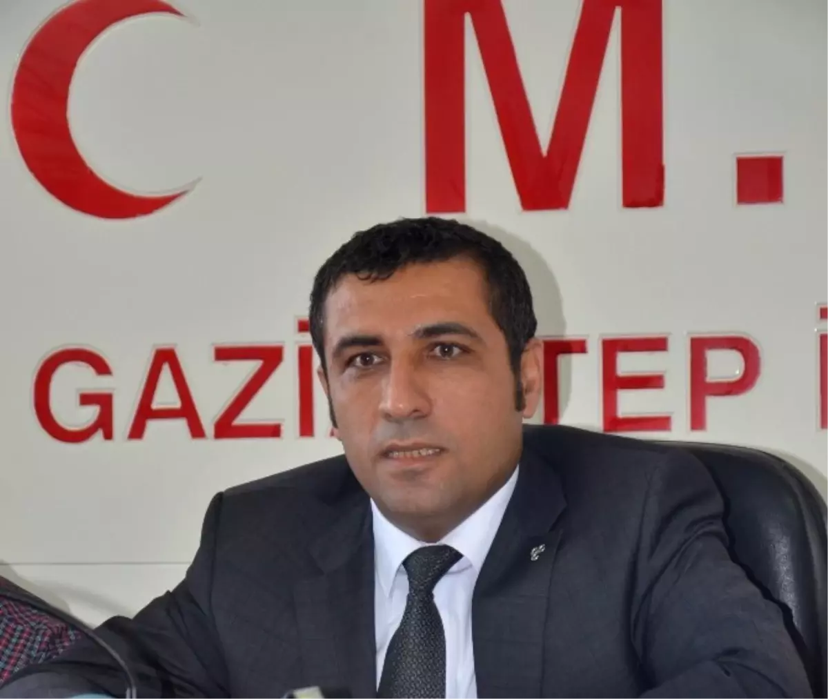 MHP\'li Taşdoğan Gençlere Sahip Çıktı