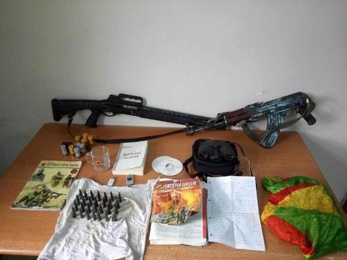 PKK\'ya Ait 130 Bin Paket Kaçak Sigara, Silah ve Mühimmat Ele Geçirildi